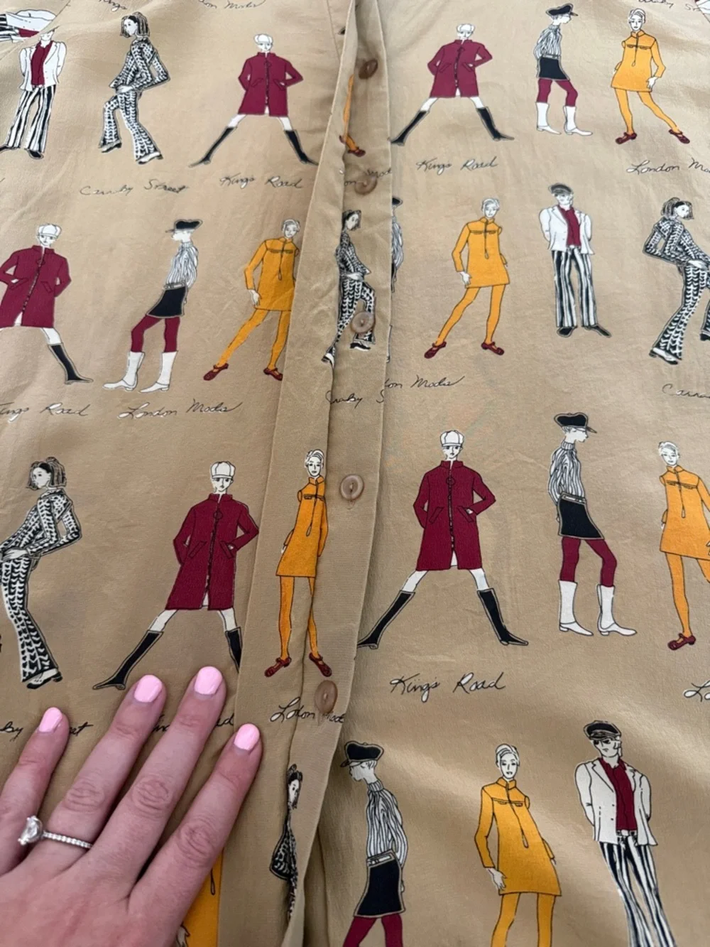 Piano 100% Silk Novelty Print Button Down – Size Women’s Small - Picture 3 of 8